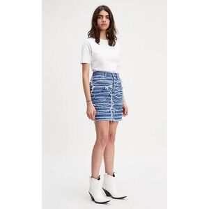 Levi’s High Rise Heritage Fringe Skirt 27